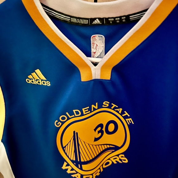 Gently used boys basketball jersey. - Picture 6 of 7